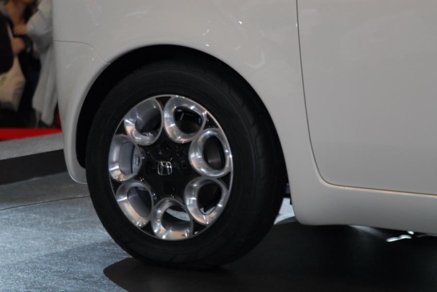  Honda EV-N Concept 2009 года  (фото 28 из 89)